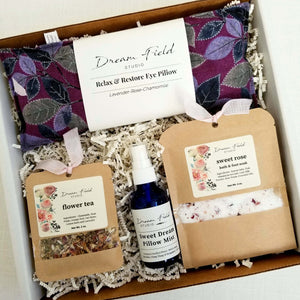 Lavender gift box with Flower Tea, Pillow Spray, Bath & Foot Soak, Eye Pillow